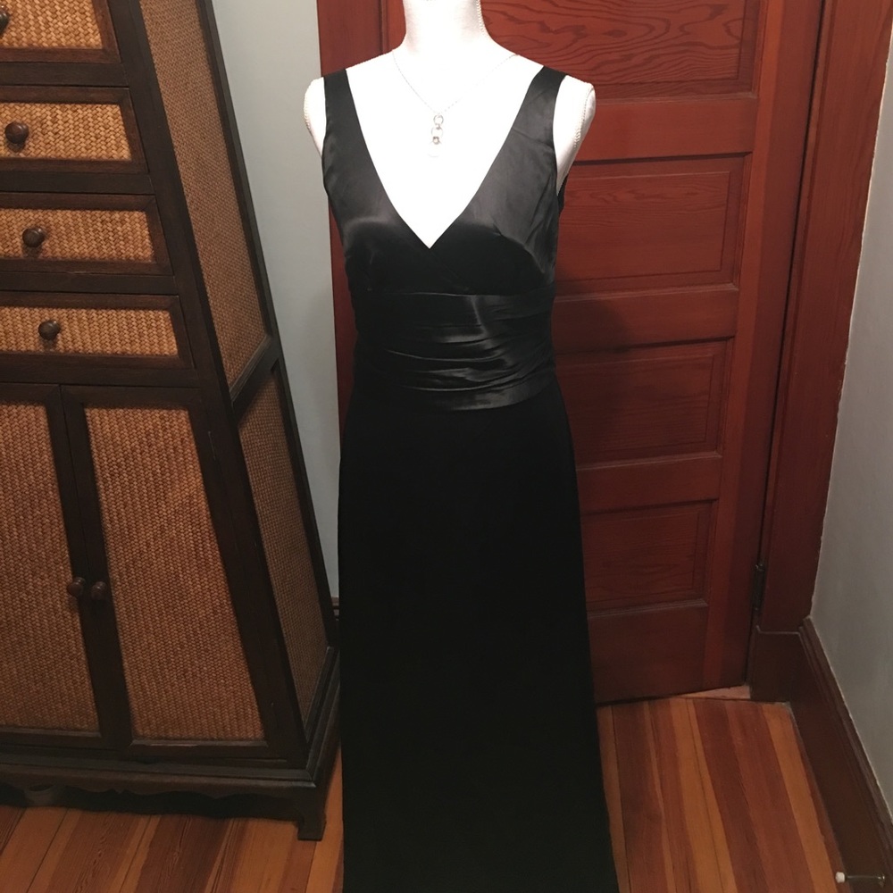 NWOT Nicole Miller Black silk gown