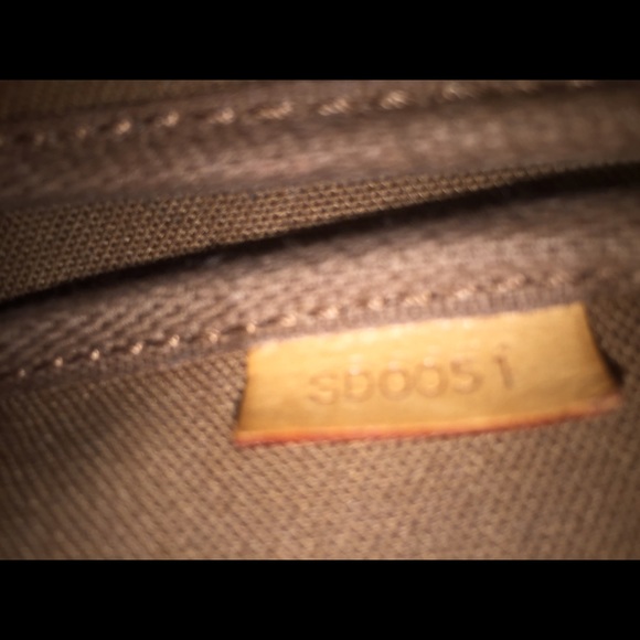 Authentic Louis Vuitton Monogram Pochette. - Picture 4 of 5