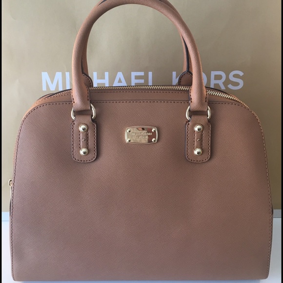 Michael Kors Handbags - 🆕MICHAEL KORS NEW SHOULDER/CROSSBODY BAG 💯AUTH