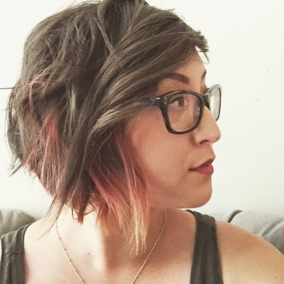 Meet your Posher, Sara - Picture 1 of 1