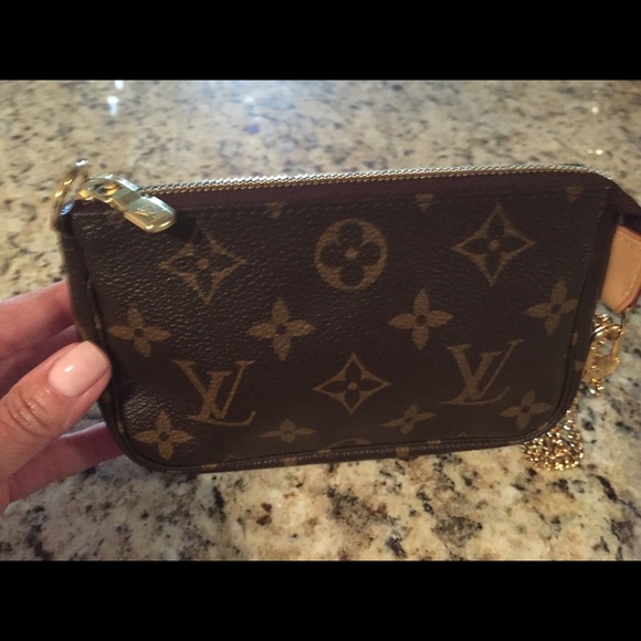 Authentic Louis Vuitton Monogram Mini Pochette - Picture 2 of 6