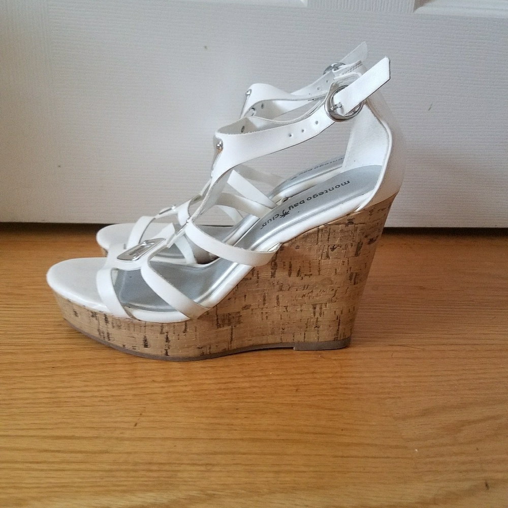 White wedges