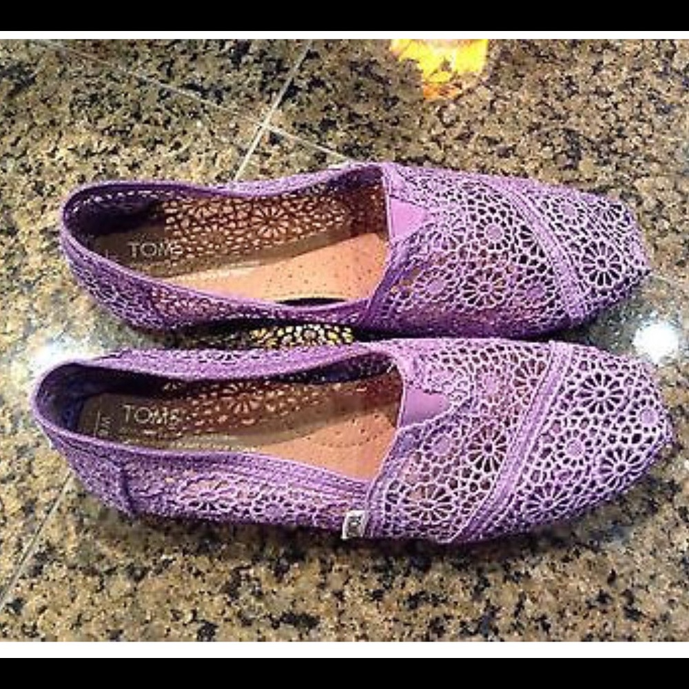 Purple Lace TOMS