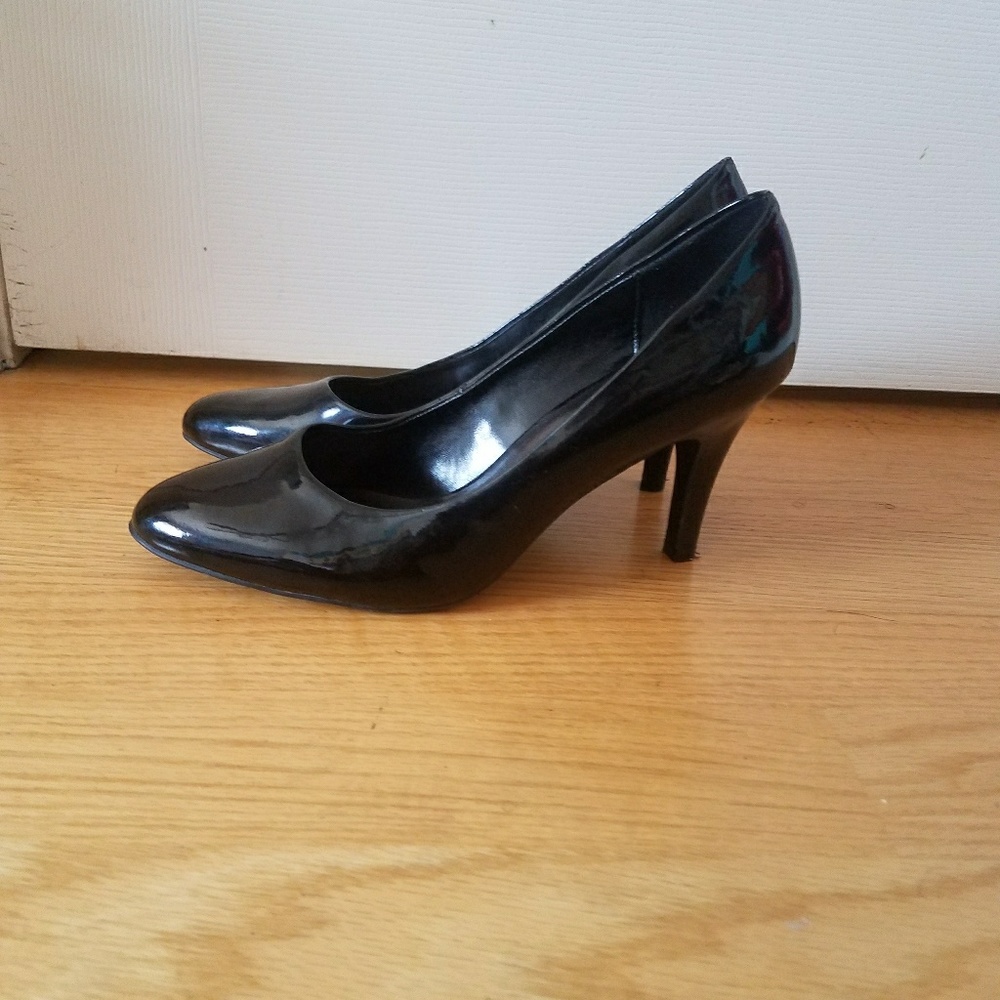 Black heels