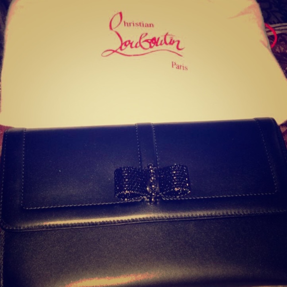 Authentic Wallet