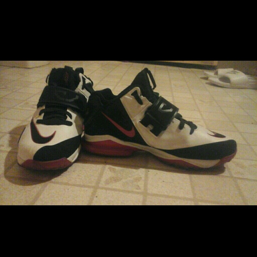 Men's shoes