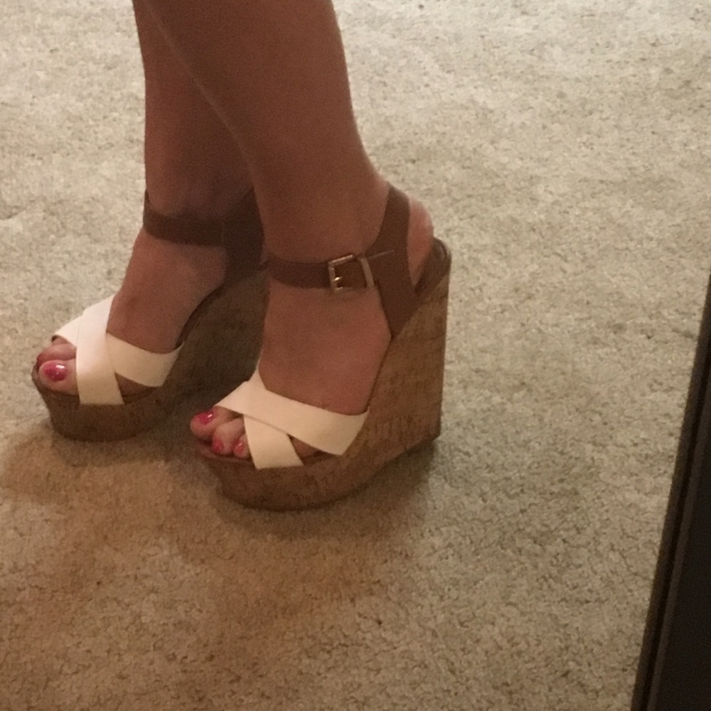 Wedge sandals size 8