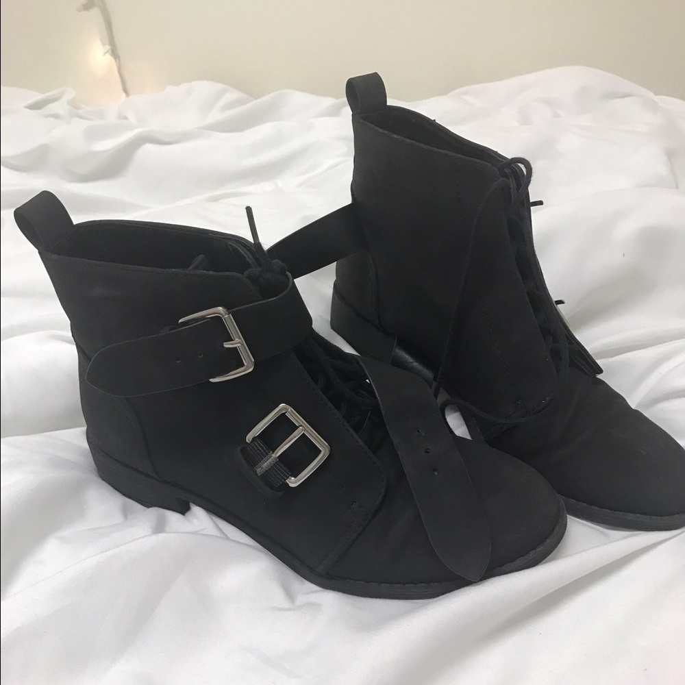 H&M Divided black boots
