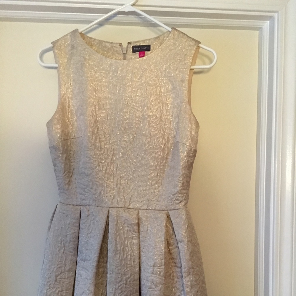 Gorgeous dress worn once for wedding