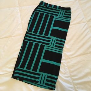 High waist fitted pencil skirt.