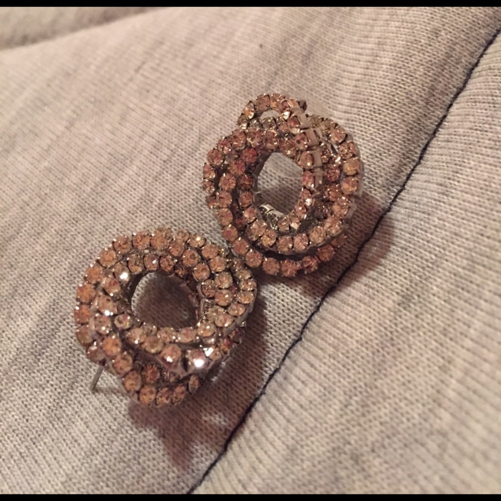 Prom earrings