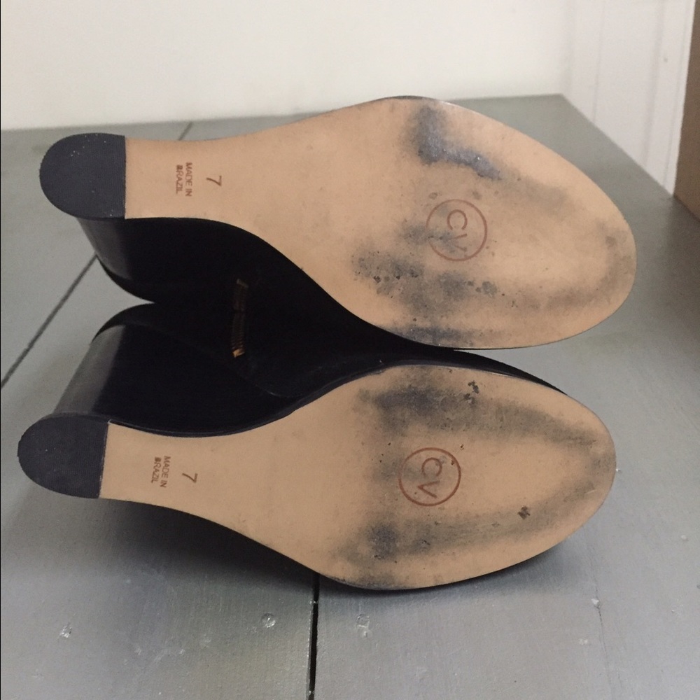 Cynthia Vincent - Miller Bootie - Picture 6 of 6