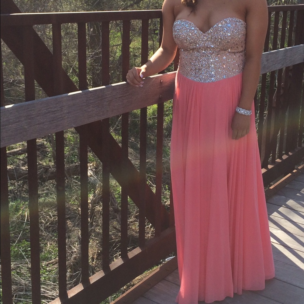 Long beautiful prom dress size XXL *$100 OBO*
