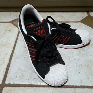 Adidas Sneakers