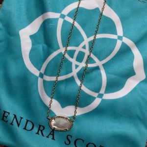 Kendra Scott necklace