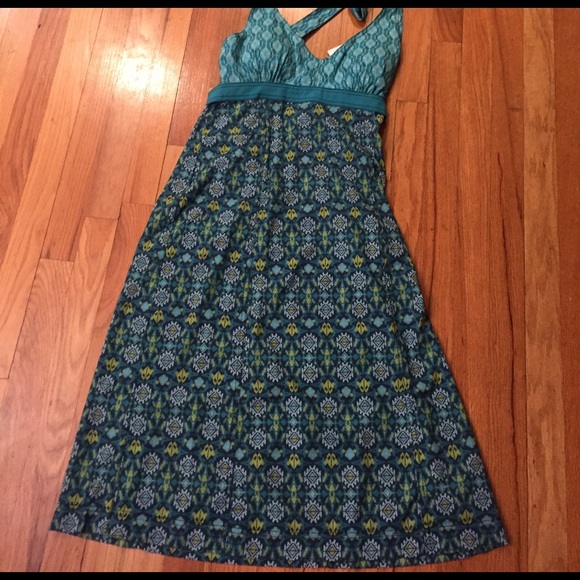 Athleta Dresses & Skirts - Athleta empire waist halter NWT elastic & side zip
