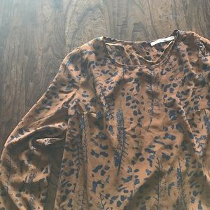 Boutique Flowy dressy blouse