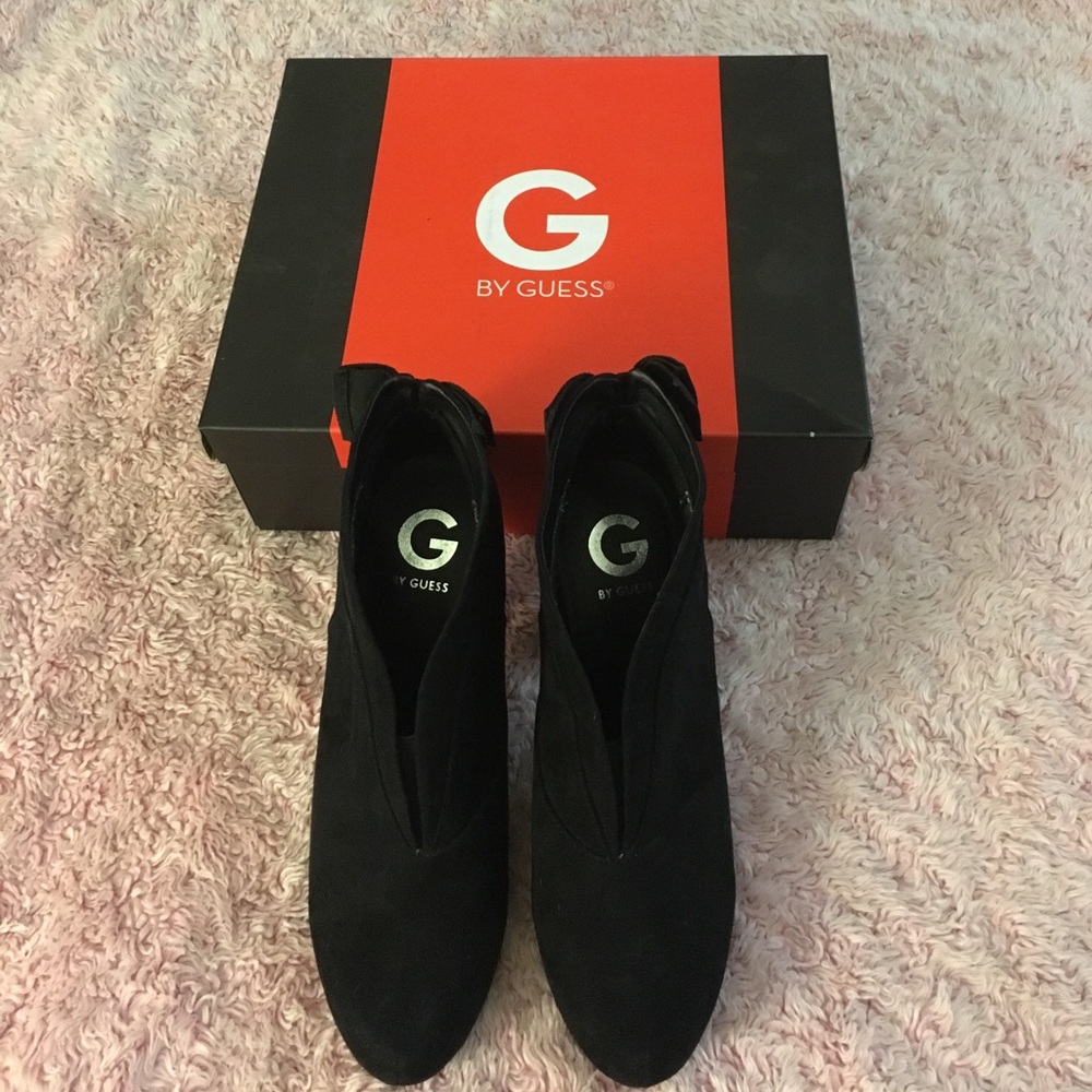 Guess Black Heels. NWB.