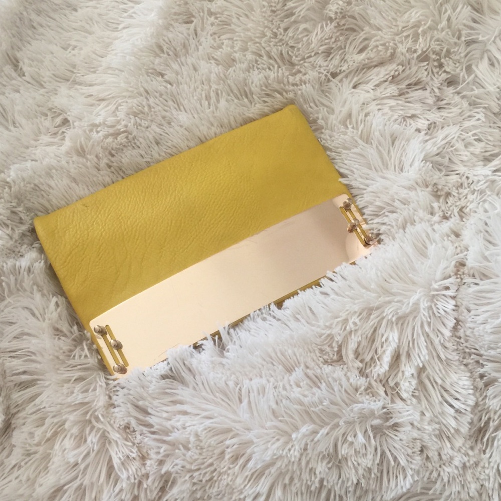 Neon gold-plated clutch