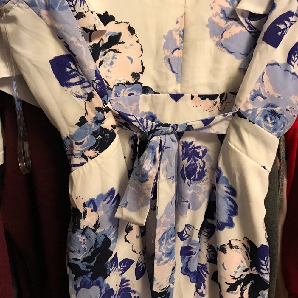 Spring romper - Picture 3 of 3