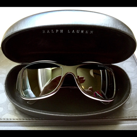 ✨Ralph Lauren SUNGLASSES ✨ - Picture 1 of 5