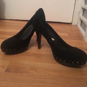 Black suede heels