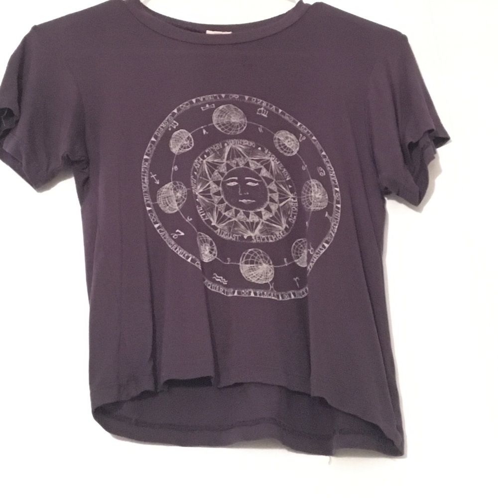 Cropped Sun/Zodiac Top