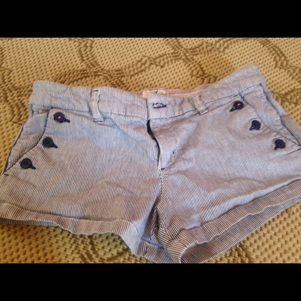 American Eagle pinstripe Jean shorts size 2.
