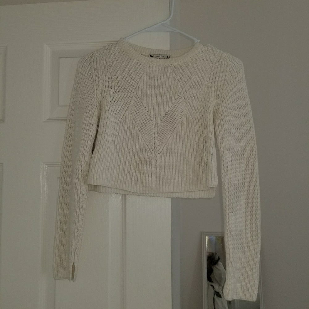 **1hr only sale** Zara Cropped Knit Sweater