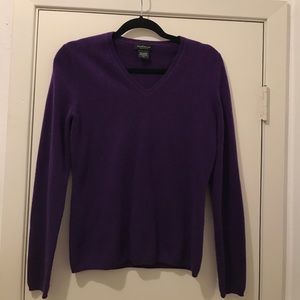 Purple V-neck Cashmere Sweater