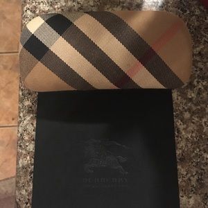 Burberry sunglasses case and glass wipe