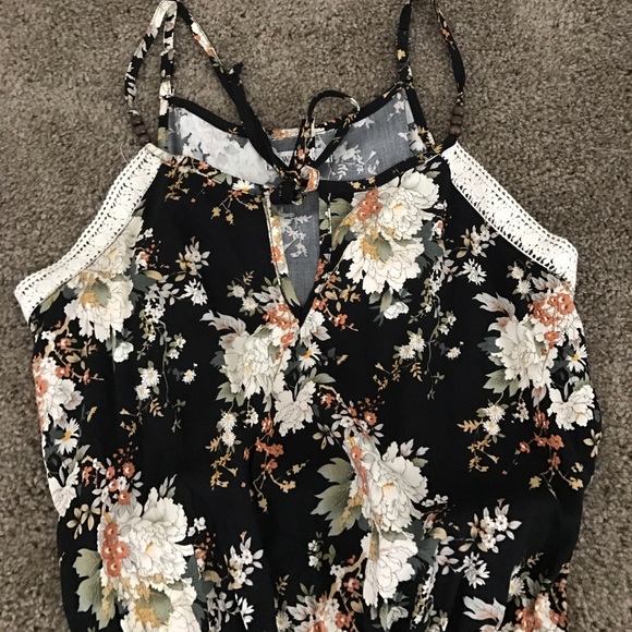 Romper - Picture 2 of 3