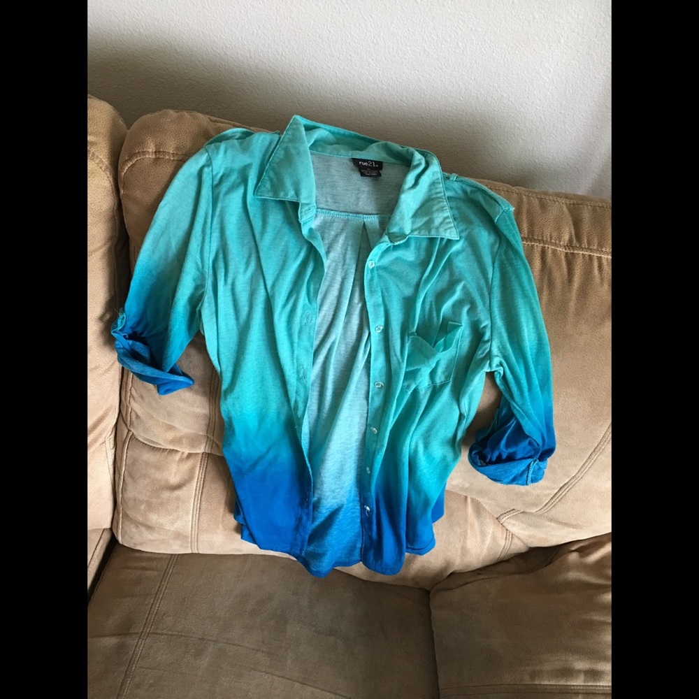 Cute button up top