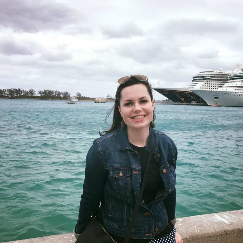 Meet your Posher, Hillary