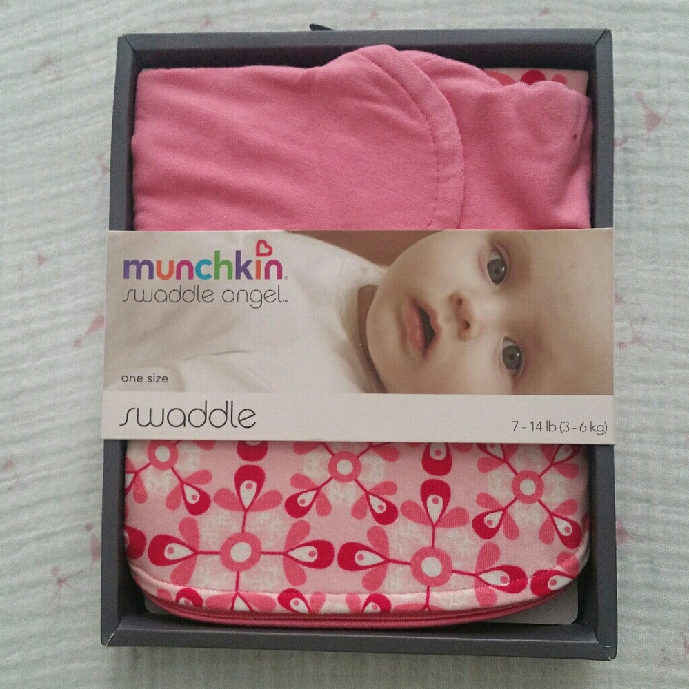 Munchkin Baby Swaddle