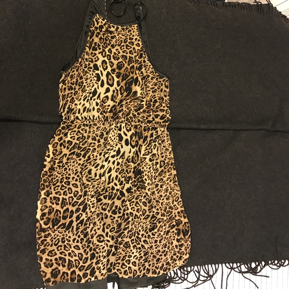A leopard dress