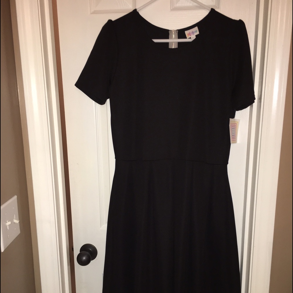 LuLaRoe Amelia