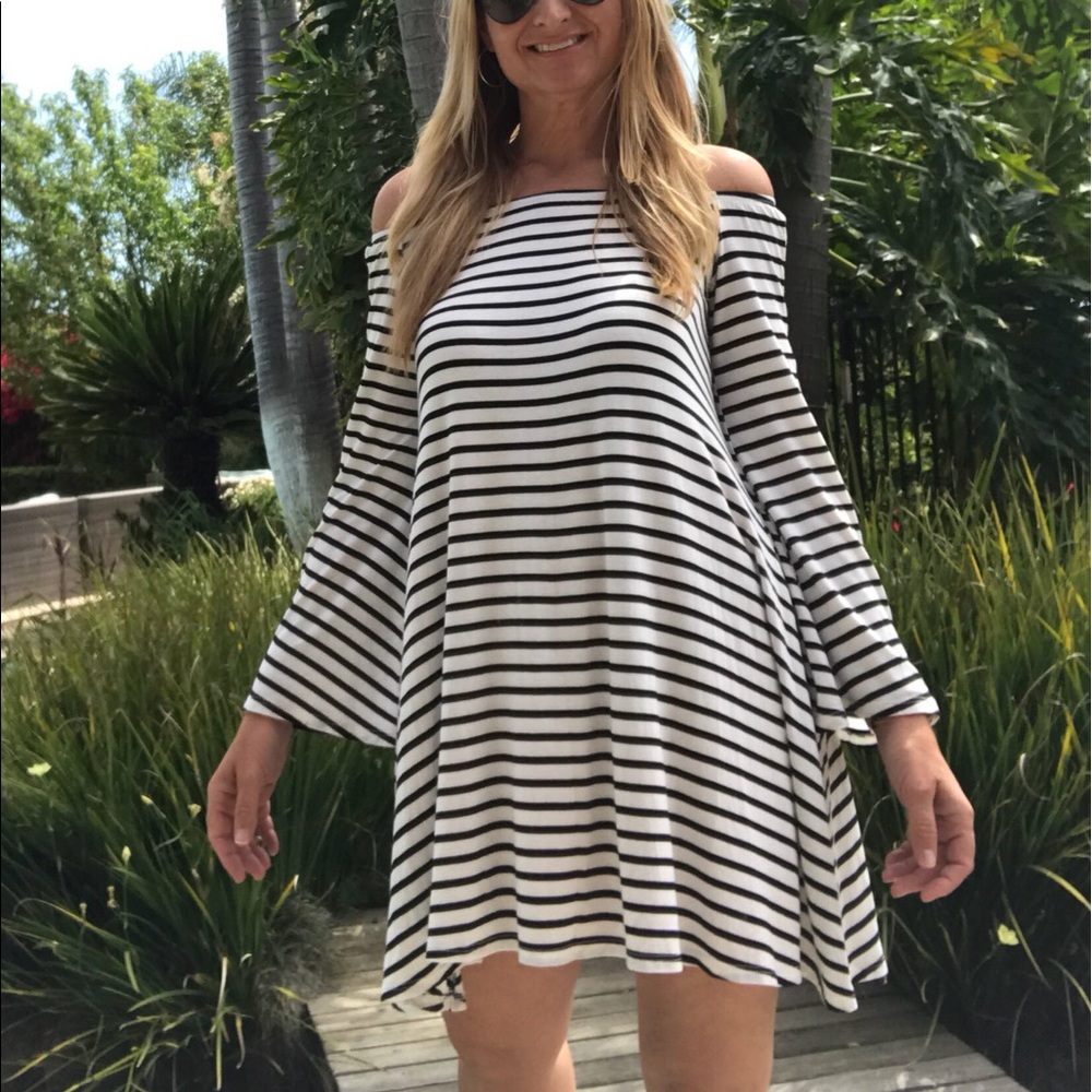 Bree Striped Bell Sleeve Dress 💕1 Left Sale - Picture 3 of 7