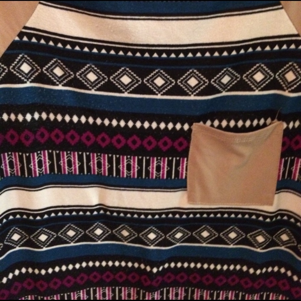 Tribal blouse - Picture 2 of 3