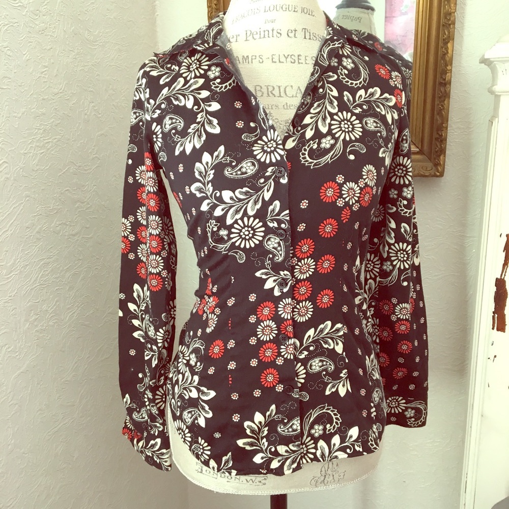 Fitted Van Huesen Button Up Blouse