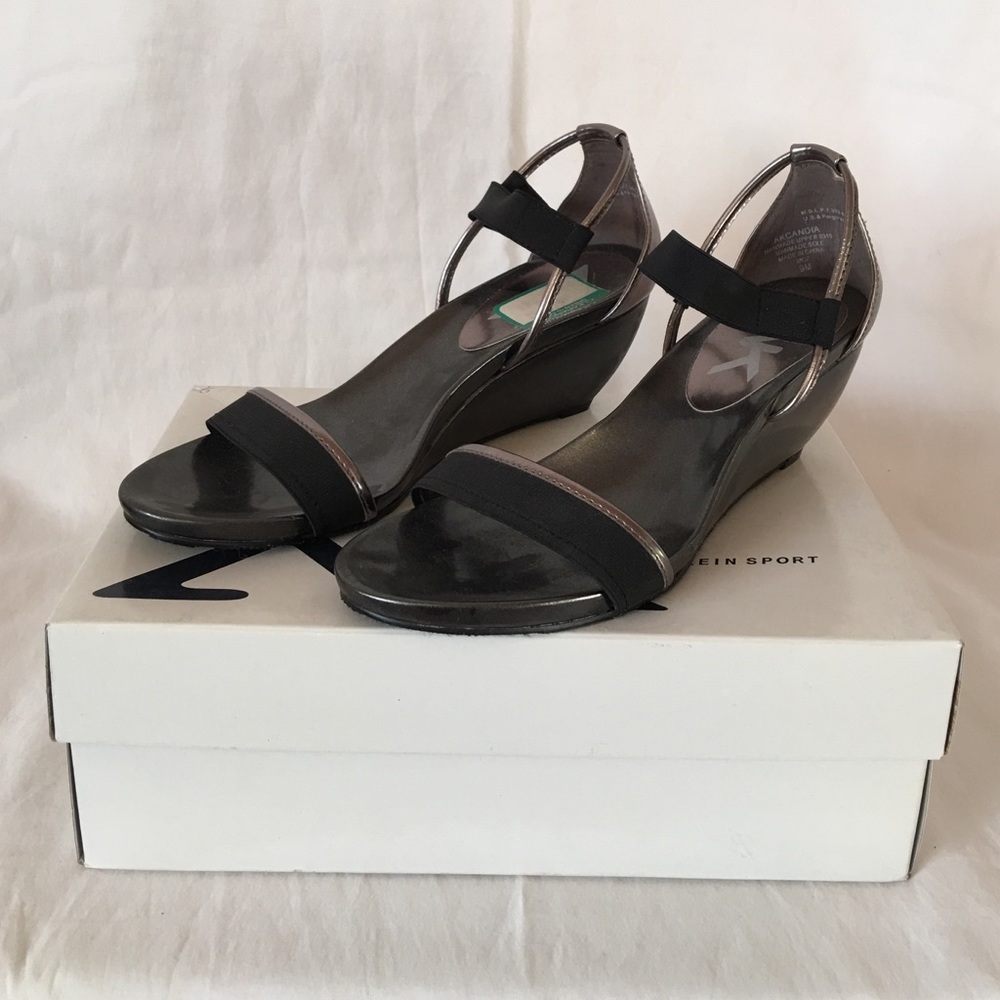 Anne Klein Sport Never Worn NWT Size 9 Sandal