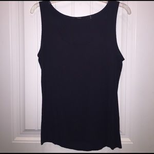 🎉 sold in bundle🎉 Navy blue tank top