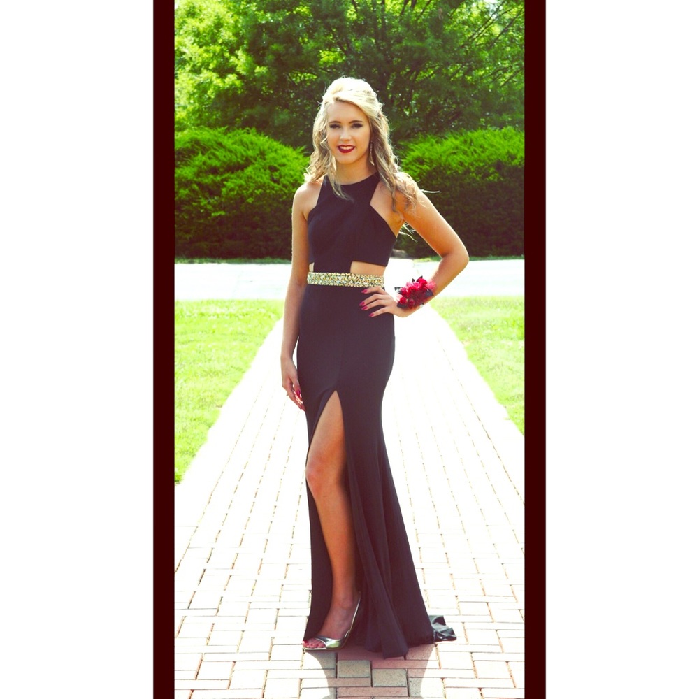 Prom dress, black slimming tight fit with slit.