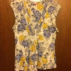 Adorable Top. XL. Must Bundle. No tags