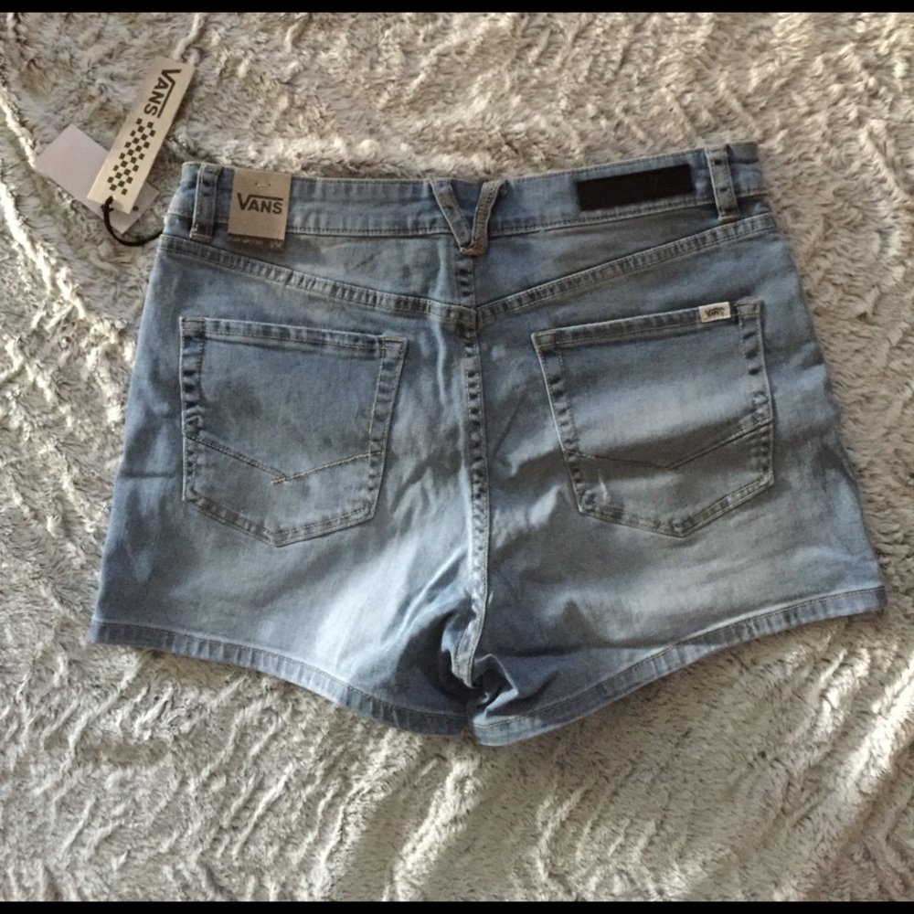 VANS HIGH RISE SHORTS - Picture 4 of 7