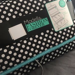 Modella Fashion Forever Bathroom Caddy