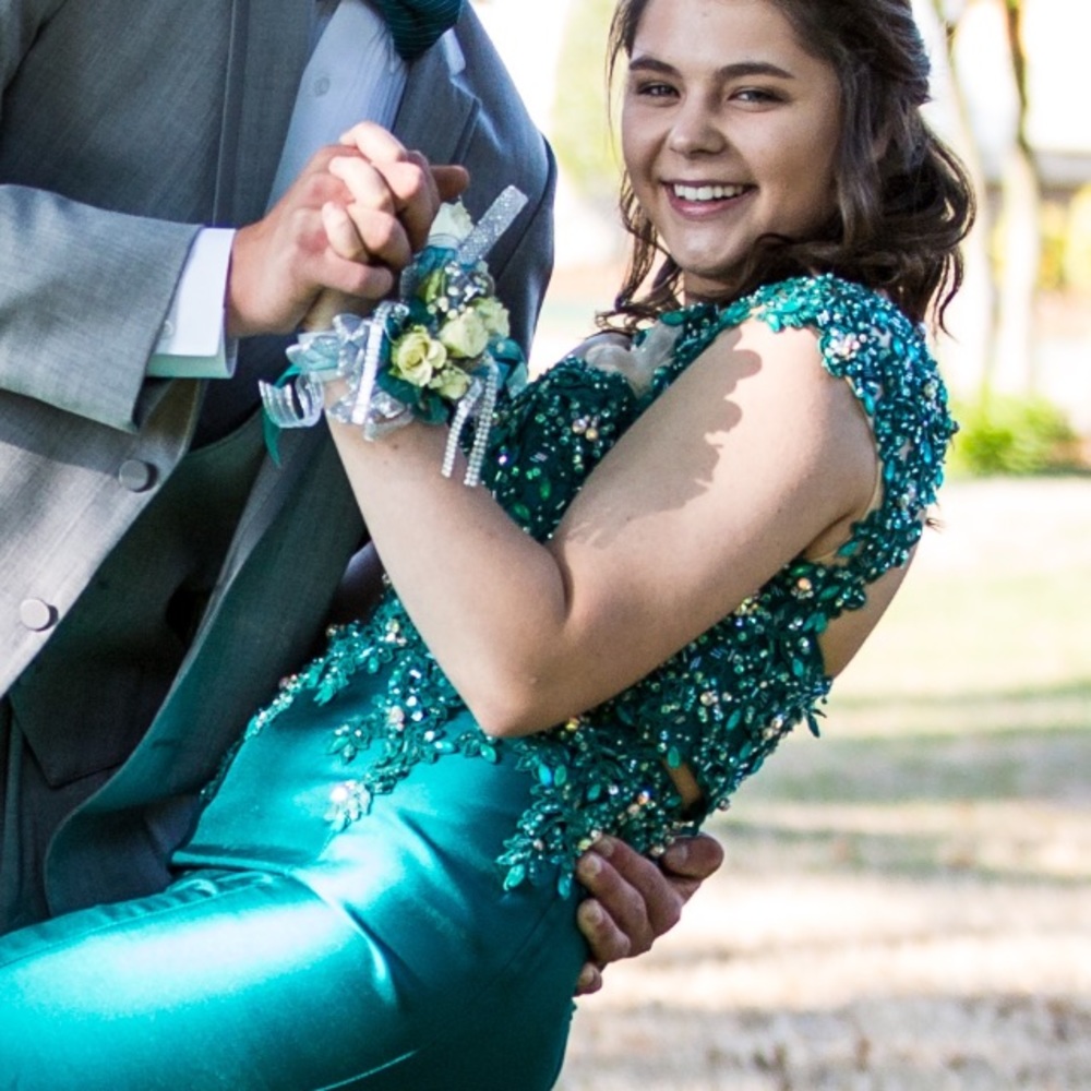 Jovani mermaid style prom dress