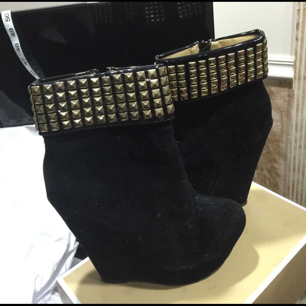 Black booties by viviglam 👠👠Sale💥💥 - Picture 3 of 3