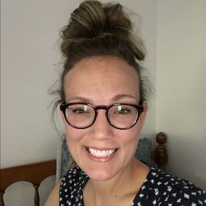 Meet your Posher, April