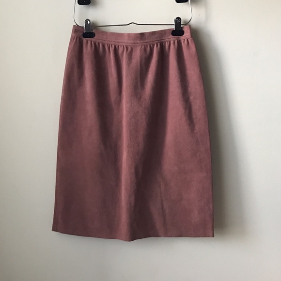 Dresses & Skirts - Dusty rose faux suede high waisted skirt